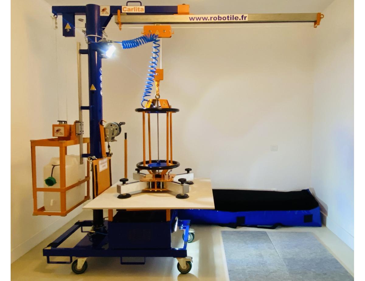 Carlita : assistante de pose grands formats